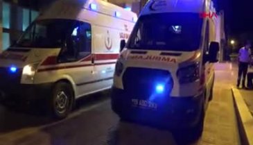 Burdur'da hafif ticari araç ve otomobil çarpıştı: Ölü ve yaralılar var