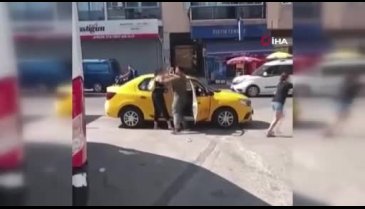 İzmir'de sokak ortasında eşini bayıltana kadar dövdü!