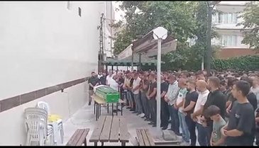 Kazada hayatını kaybeden Eren gözyaşları içinde Bursa'da toprağa verildi - 2