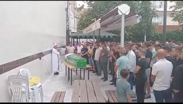 Kazada hayatını kaybeden Eren gözyaşları içinde Bursa'da toprağa verildi - 3