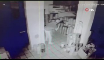 Diyarbakır'da hırsızlık yaptığı dükkana iki gün arayla tekrar girmeye çalıştı