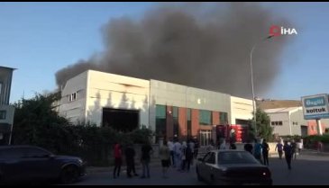 Kayseri'de koltuk fabrikasında yangın çıktı
