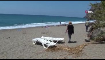 Antalya'da caretta caretta yuvası üstünde yakılan mangal çevrecileri ayaklandırdı