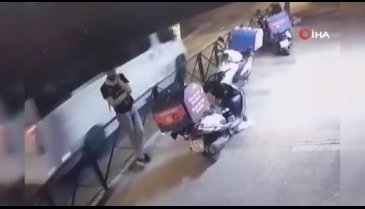 Bursa'da anahtarı motosikletin üzerinde unuttu, hırsızın hedefi oldu