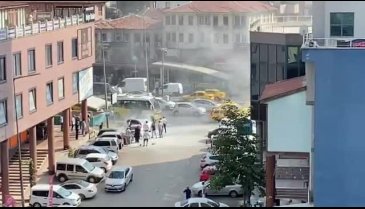 Bursa'da seyir halindeki araç yandı!