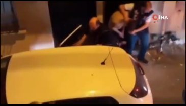 Bursa'da narkotik ekipleri baskın yaptı, mahalleli alkış yağmuruna tuttu