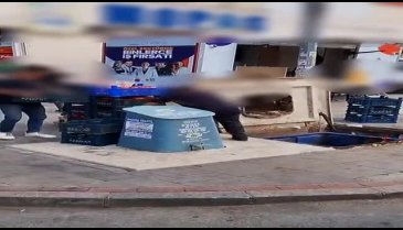 İstanbul'da market çalışanları kasalarca domatesi çöpe döktü