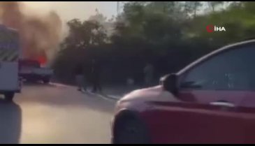 Bursa'da seyir halindeki kamyonet alev alev yandı