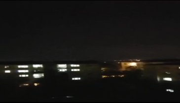 Bursa'da aynı noktada üst üste görülen ilginç şimşek