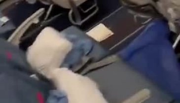 Yolcu uçakta ishal oldu! Pilot 'biyolojik tehlike' diyerek dönüş izni istedi