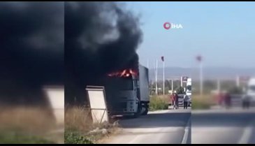 Bursa'da tır seyir halindeyken alev aldı!
