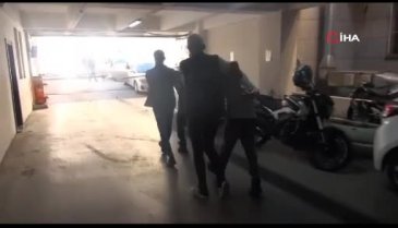 Bölücü elebaşı lehine pankart açan 3 PKK yanlısı tutuklandı