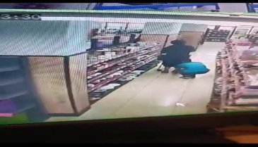 Bursa'da market çalışanı, yaşlı kadını böyle taciz  etti!