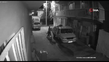 Bursa'da bisikletli hırsız kameralara yansıdı