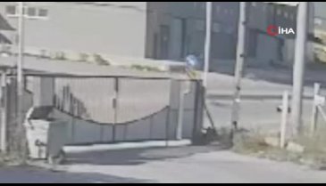 Bursa'da otomobilin çarptığı bisikletli sürücü ağır yaralandı