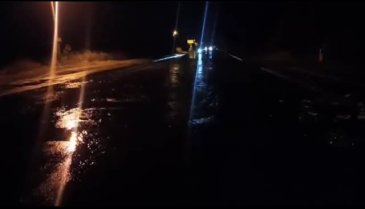 Bursa'da su borusu patladı! Tonlarca su boşa aktı