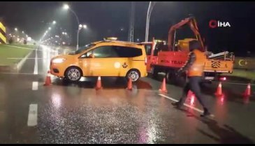Rize'de şiddetli yağışlar sonrası yol çöktü