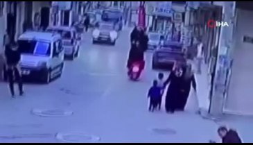 Bursa'da çocuklara aldırmadı husumetlisine kurşun yağdırdı