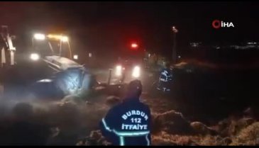 Burdur'da yangın çıktı! 2 bin saman balyası kül oldu