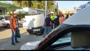 Burdur'da otomobil aydınlatma direğine çarptı! 1 yaralı