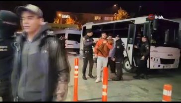 Bursa'da 20 kaçak göçmen yakalandı