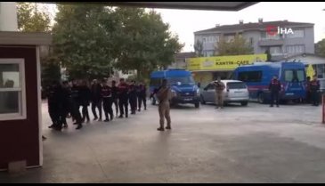 Bursa'da jandarma ekiplerinden kaçak göçmenlere operasyon: 10 kişi yakalandı