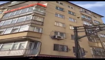 Bursa'da mahallenin altından çıkan dere böyle görüntülendi!