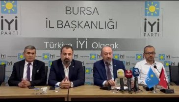 İYİ Parti Bursa'dan tutuklanan genç gazeteciler için basın açıklaması