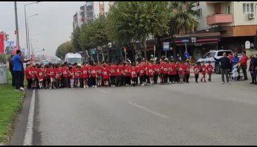Nilüfer Belediyesi'nden Cumhuriyet'in 100. yılında Cumhuriyet koşusu!&nbsp;
