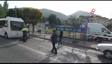 Muğla'da minibüse çarpan motosiklet sürücüsü hayatını kaybetti