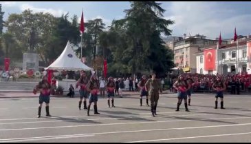 Bursa Valiliği'nin Cumhuriyet'in 100. yılı kutlamaları başladı -2