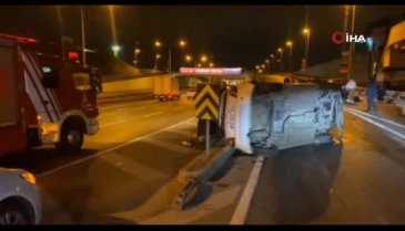 İstanbul'da iki araç takla attı: 3 yaralı