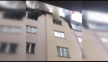 Bursa'da sinir krizi geçirdi ailesi ile birlikte yaşadığı evi yaktı