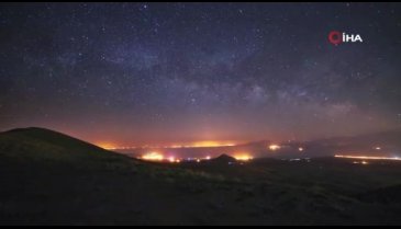 Bitlis'te gökyüzü görenleri büyüledi