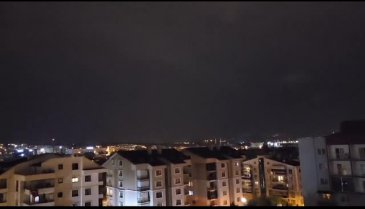 Bursa'da şimşekler gökyüzünü aydınlattı!