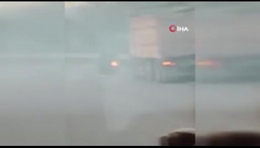 Bursa'da seyir halindeki kamyonun tekerleği uçtu!