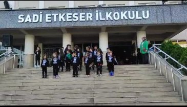 Bursa'da İlkokul ve Anaokul öğrencilerinden 10 kasım programı