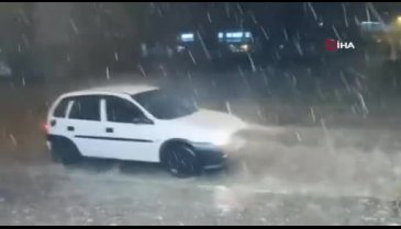 Bursa'da sağanak yağış ve dolu zor anlar yaşattı