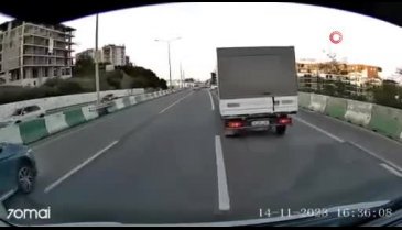 Bursa'da son anda manevra yaparak kazayı önledi