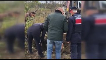 Bursa'da su kuyusuna düşen kuzuyu itfaiye ekipleri kurtardı