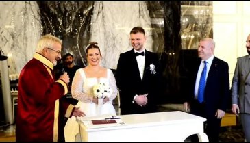 Ümit Özdağ Bursa'da nikah şahidi oldu