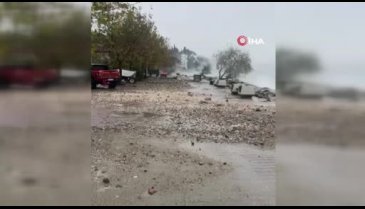 Bursa'da gemi yan yattı!