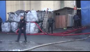 Gaziantep'te geri dönüşüm fabrikasında yangın çıktı