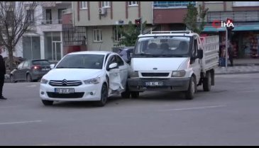 Elazığ'da trafik kazası! 4 yaralı