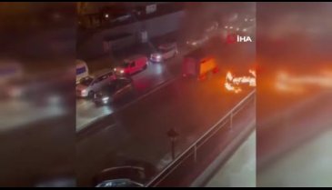 Bursa'da seyir halindeyken yanan araç kullanılamaz hale geldi