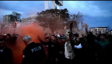 Bursaspor taraftarından yönetime protesto