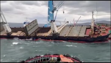 Bursa Gemlik'te gemi yan yattı!