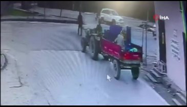 Bursa'da düşen zeytinleri toplamak için seferber oldular