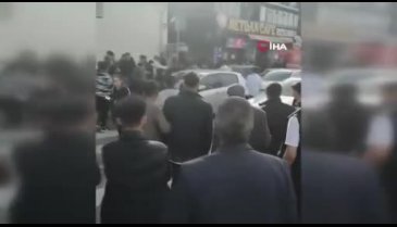 Fenomenlerin hayran buluşmasında iki grup birbirine girdi