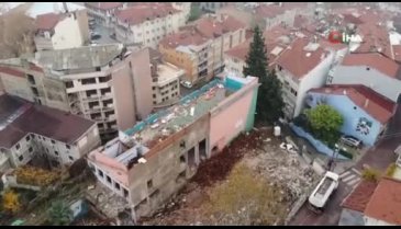 Bursa'daki tarihi okul yıkılıyor!